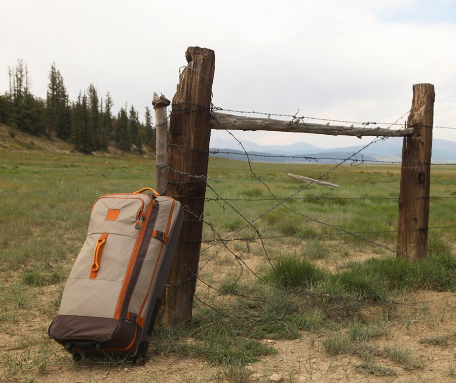 Travel Fishpond | Grand Teton Rolling Luggage